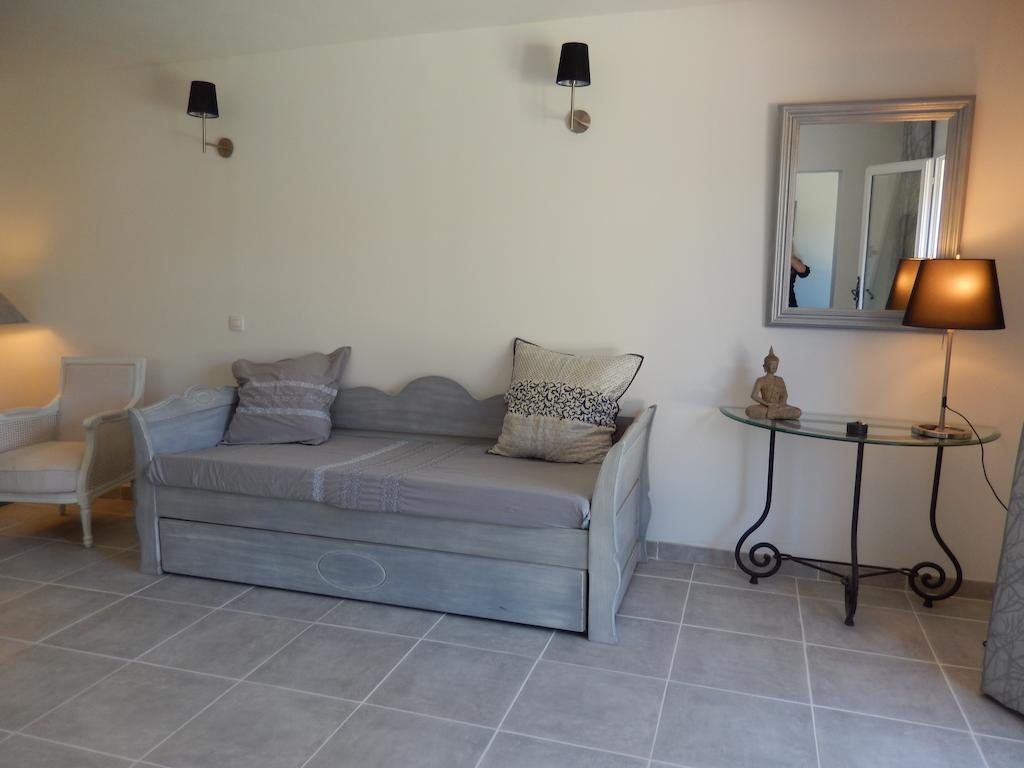 Liyaroyce Apartman Cavalaire-sur-Mer Szoba fotó
